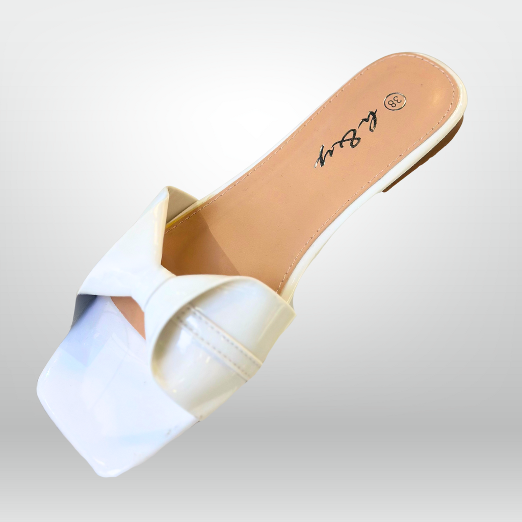 LADIES FLAT SANDAL (HBL-276)